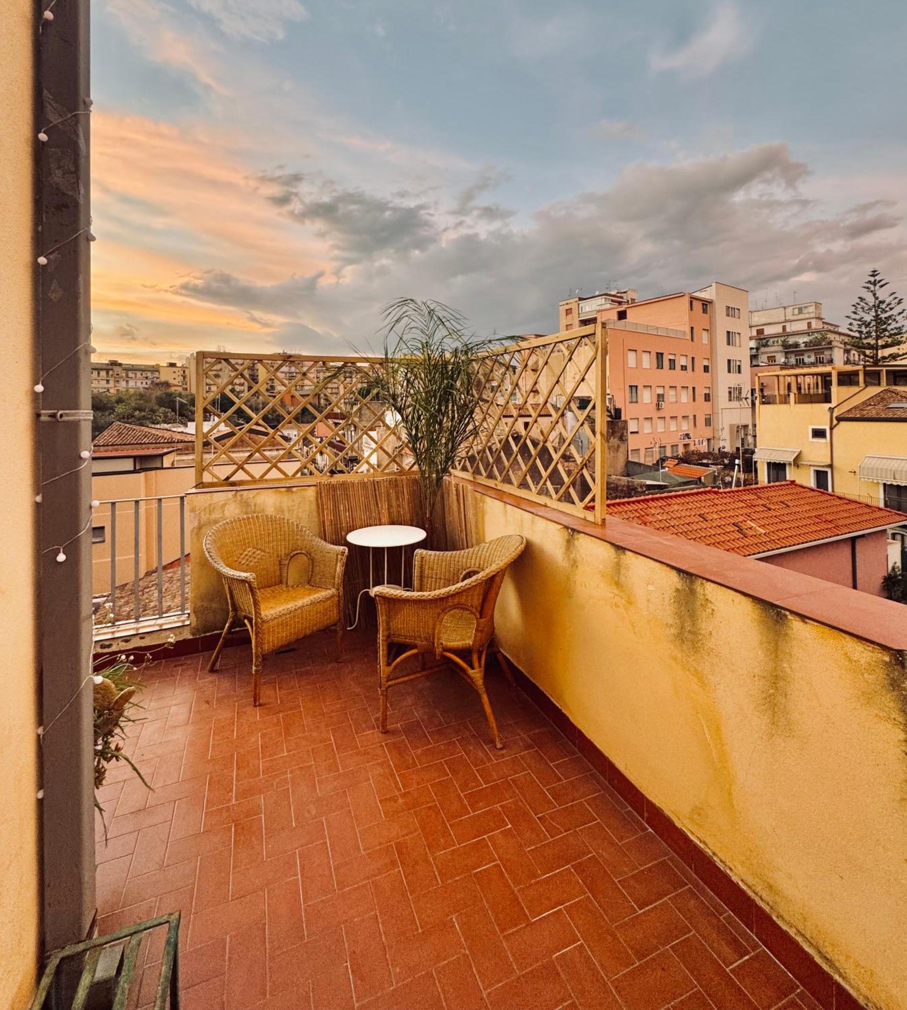 Attico Agora - Elegante Duplex Nel Cuore Di CTA Exterior foto